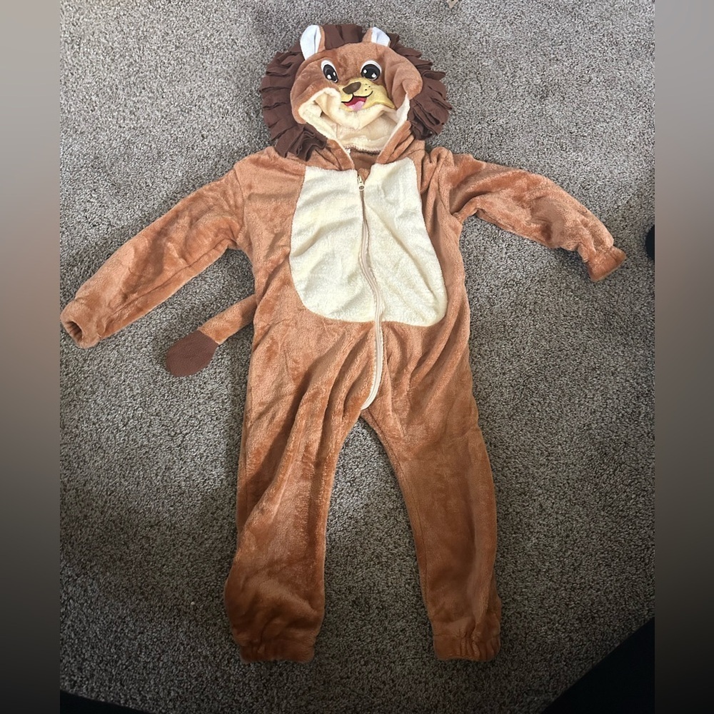 Brown Lion Costume Onesie - Picture 5 of 7